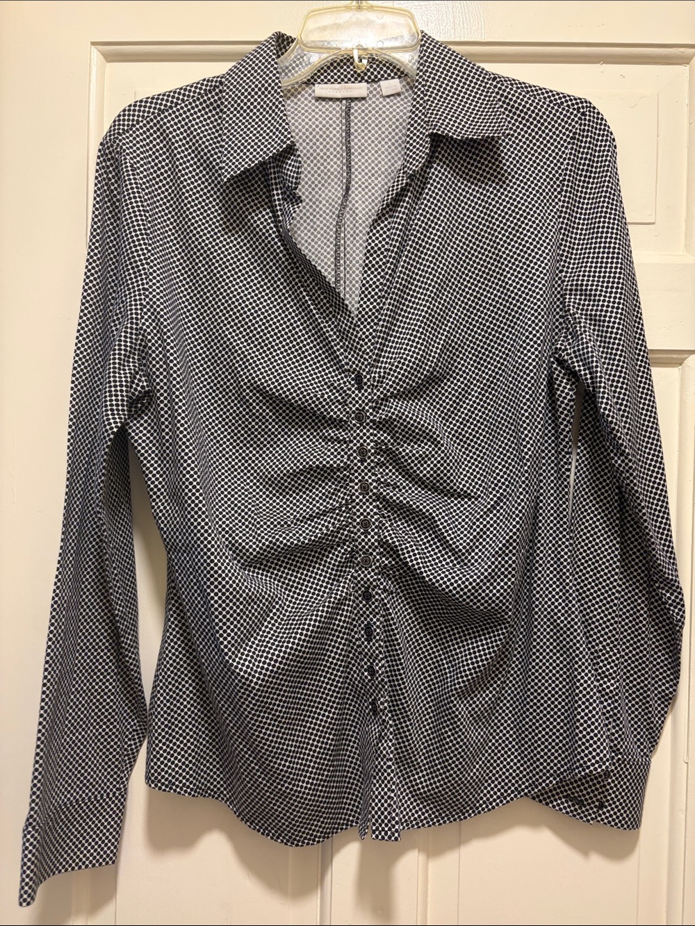 New York & Company Polka Dot Ruched Blouse in Black & White Size Small Like New